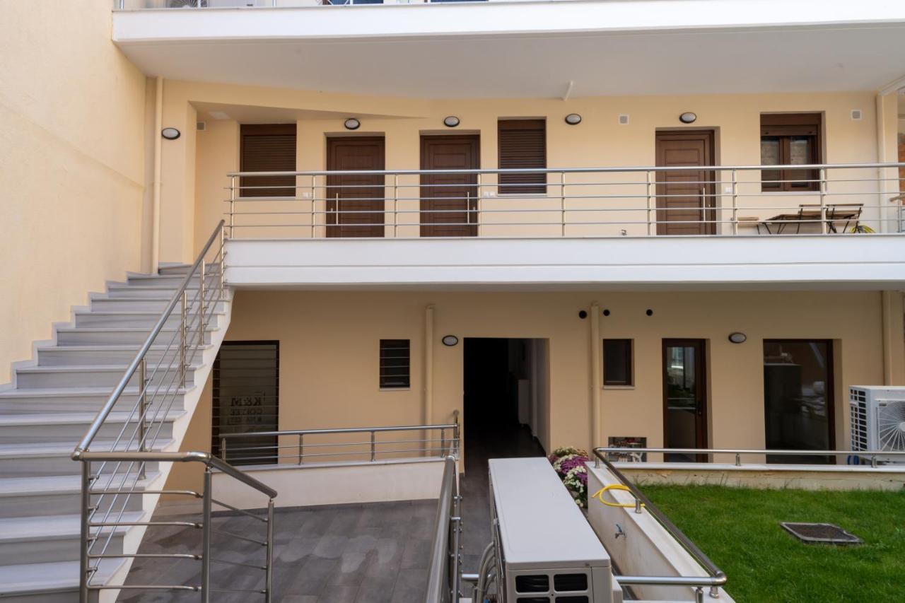 Comfy & Stylish Apt In Ioannina Apartment Exterior photo